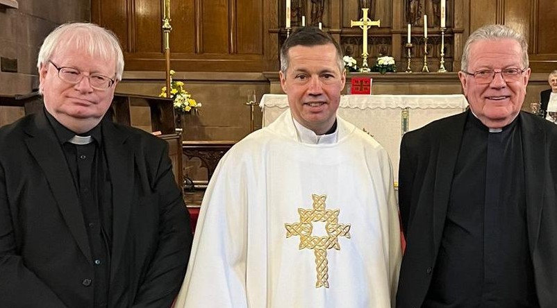 Rev Matthew Carlisle